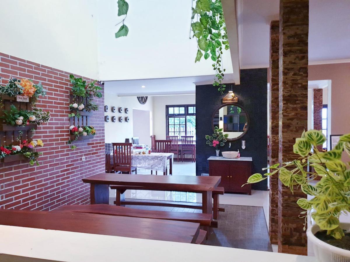 Maple Tree Homestay Maguwo Kültér fotó